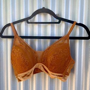 Lightly lined lace bralette